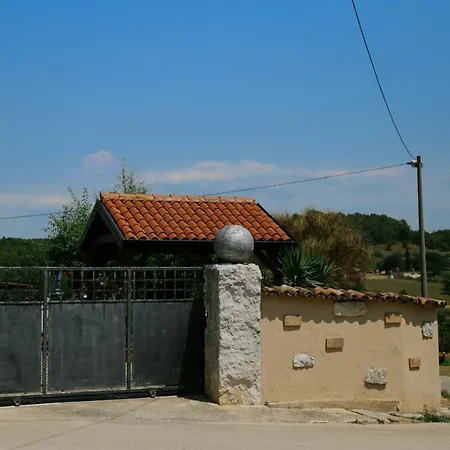 Apartment Forest Retreat Porec
