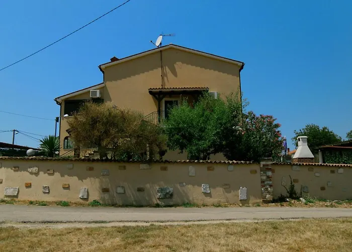 아파트 Forest Retreat